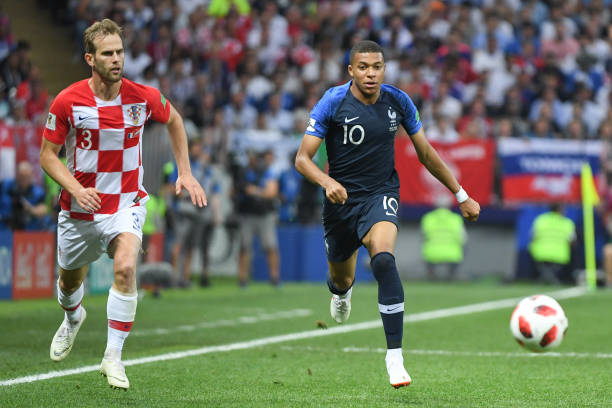 亚拉与维尔 亚拉与维尔